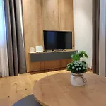 Dvosjed Διαμέρισμα Τζαχορίνα
