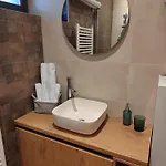 Dvosjed Διαμέρισμα