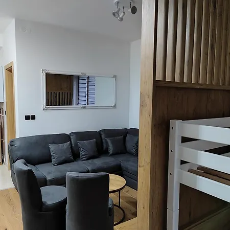 Dvosjed Apartment *
