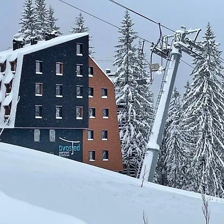 Apartment Dvosjed