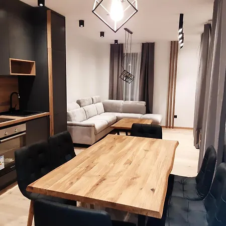 Apartment Dvosjed *